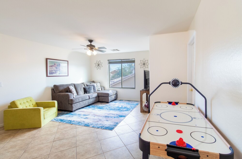 Casa Desert Willow 5BR Home & Pool