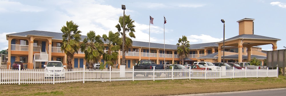 Executive Inn - Property Image 12