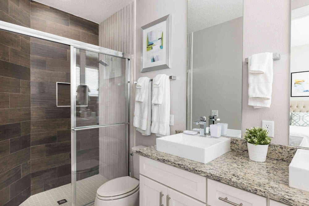 Stylish 4bed Townhome at Summerville Near Disney