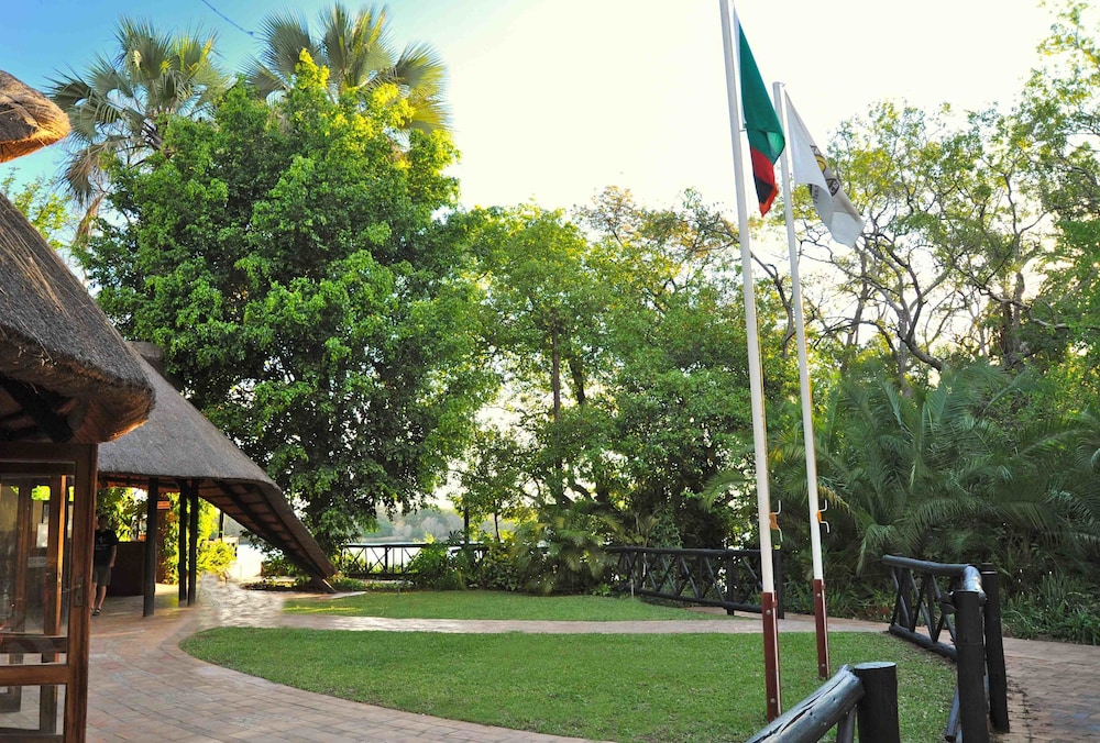 Victoria Falls Waterfront