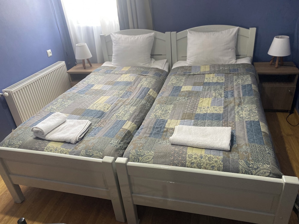 Hillside Guesthouse