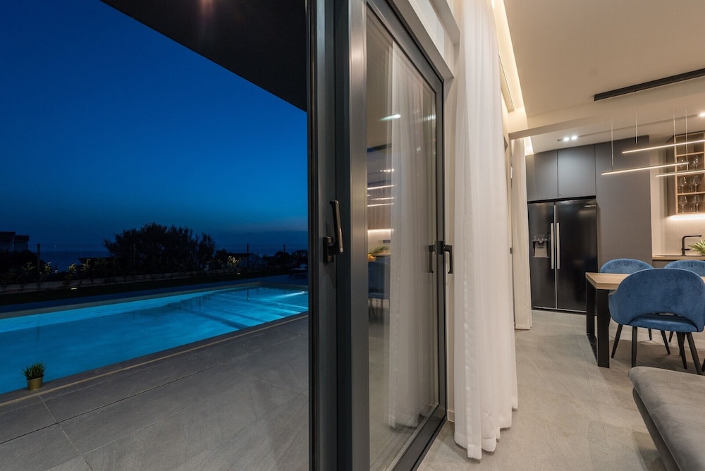 Villa Aria view 5