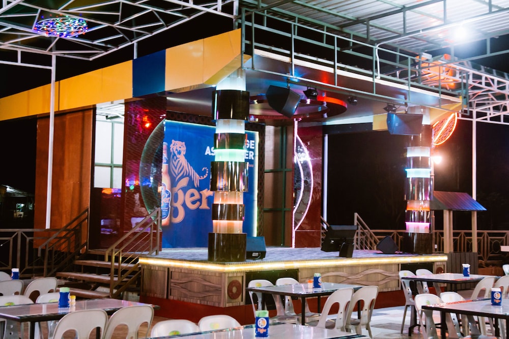 The Golden Bay Hotel Batam 47