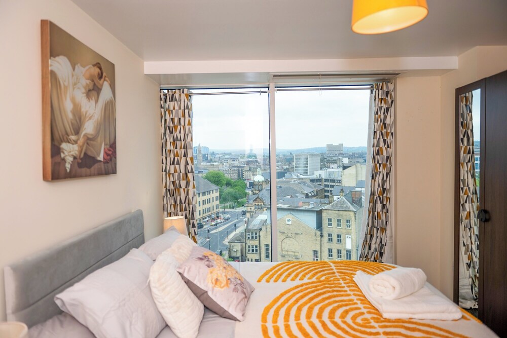 City Centre Location-family Friendly-free Parking