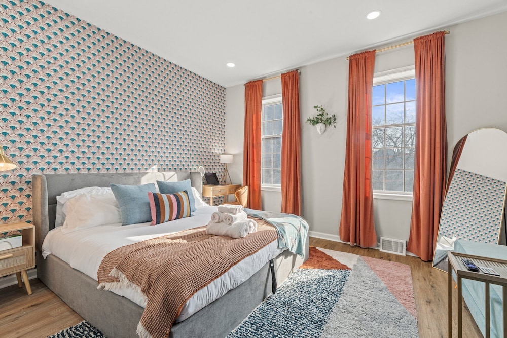 Historic Old City 1 Bedroom, 1 Bath