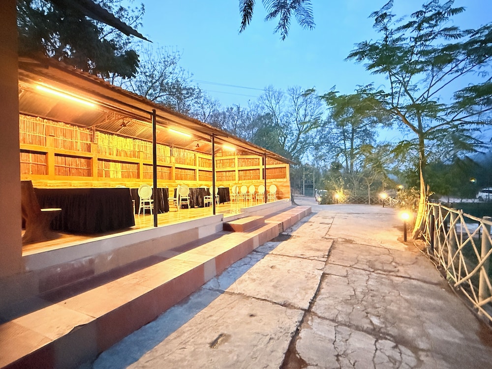 KAZIRANGA ECO VILLAGE RESORT