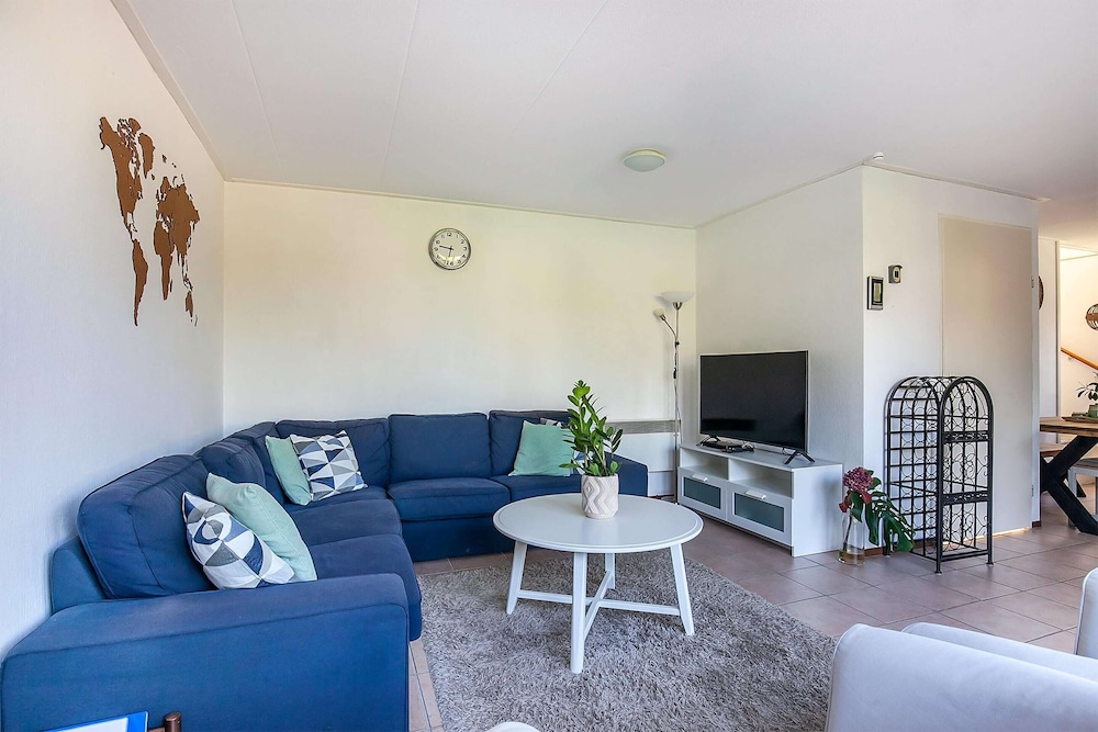 Holiday Home in Grou With Whirlpool & Terrace