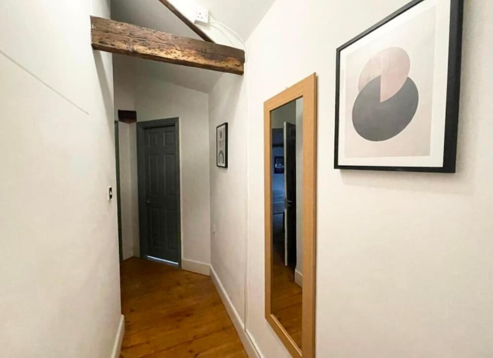 City Centre 2bed Apartment Wi-fi Parking