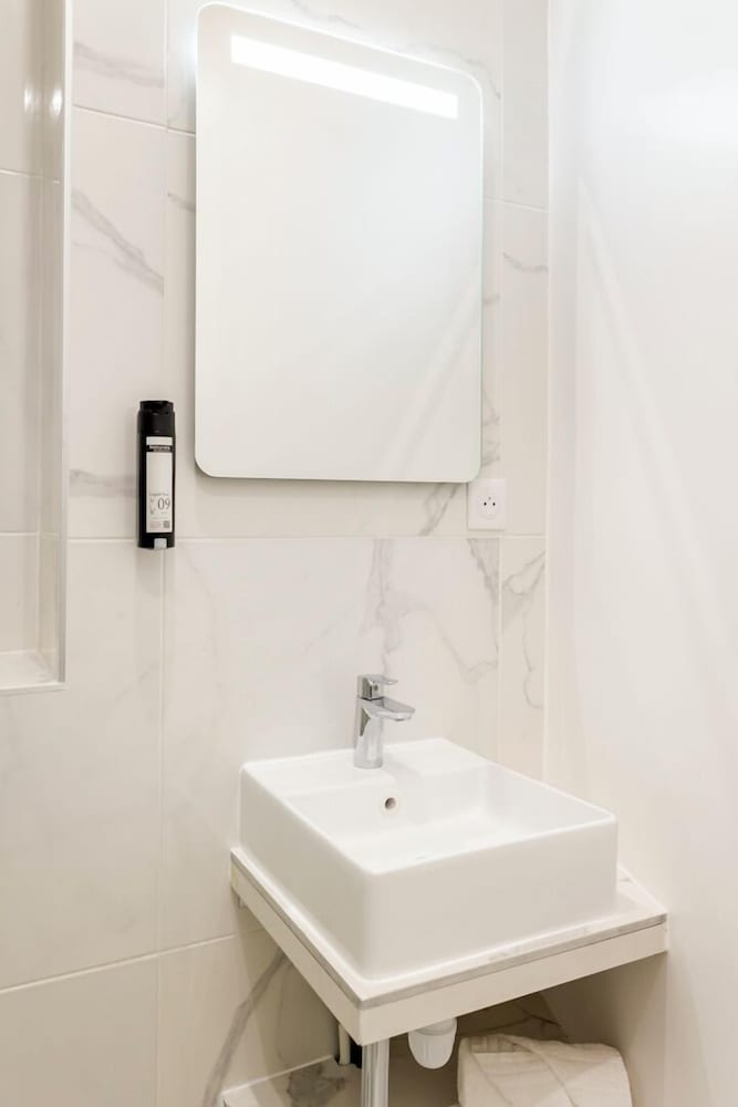 Reva Suites