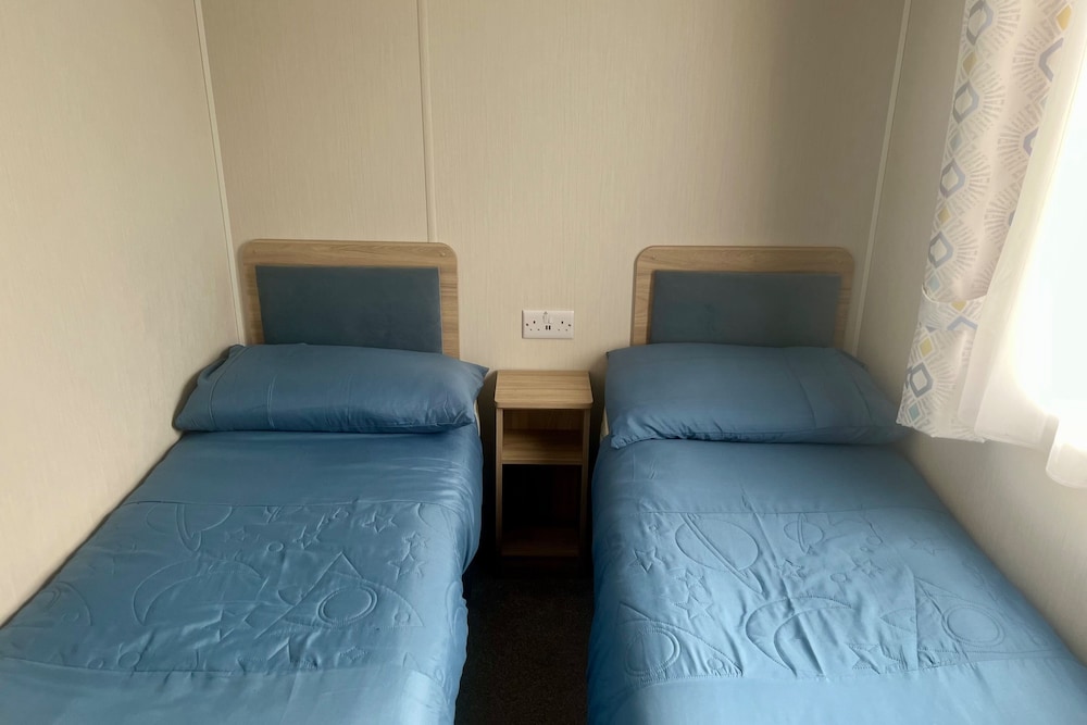 Surfside Bliss - Cayton Bay Park Caravan