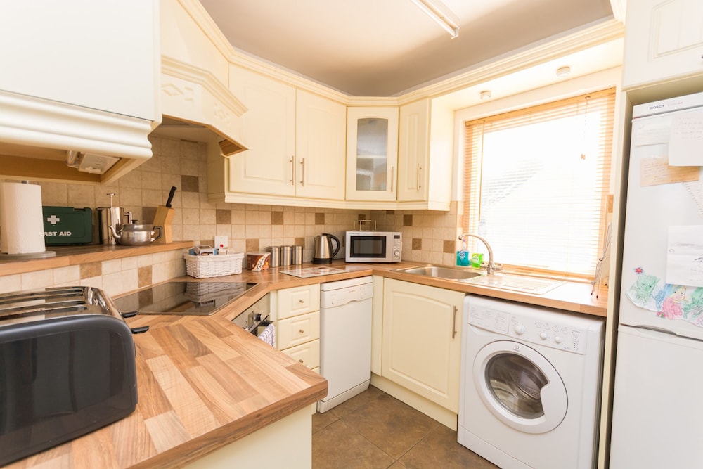 Salisbury Court City Central by BHR Apartments