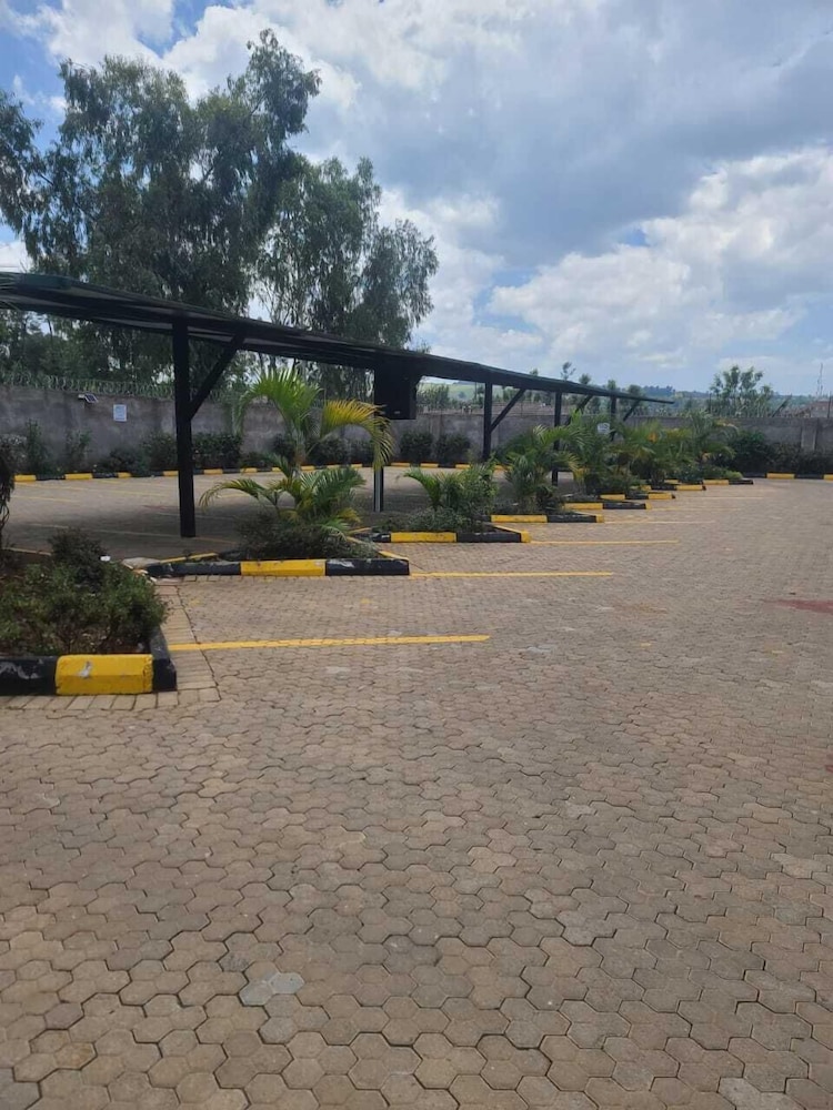 Lux Suites Elmoc Apartments Nakuru