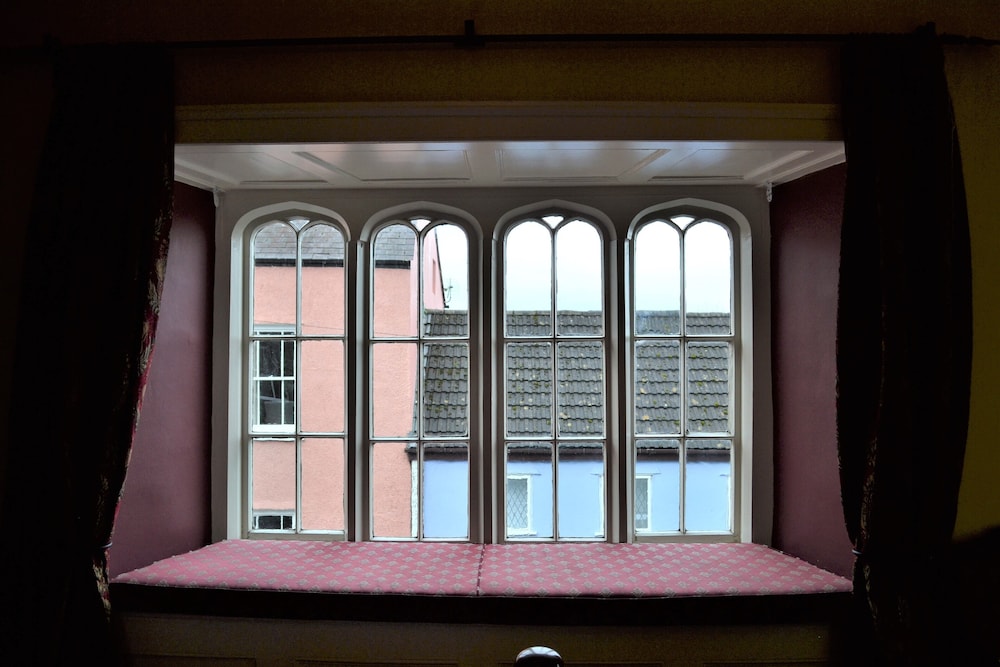The Red Lion Hotel view 5