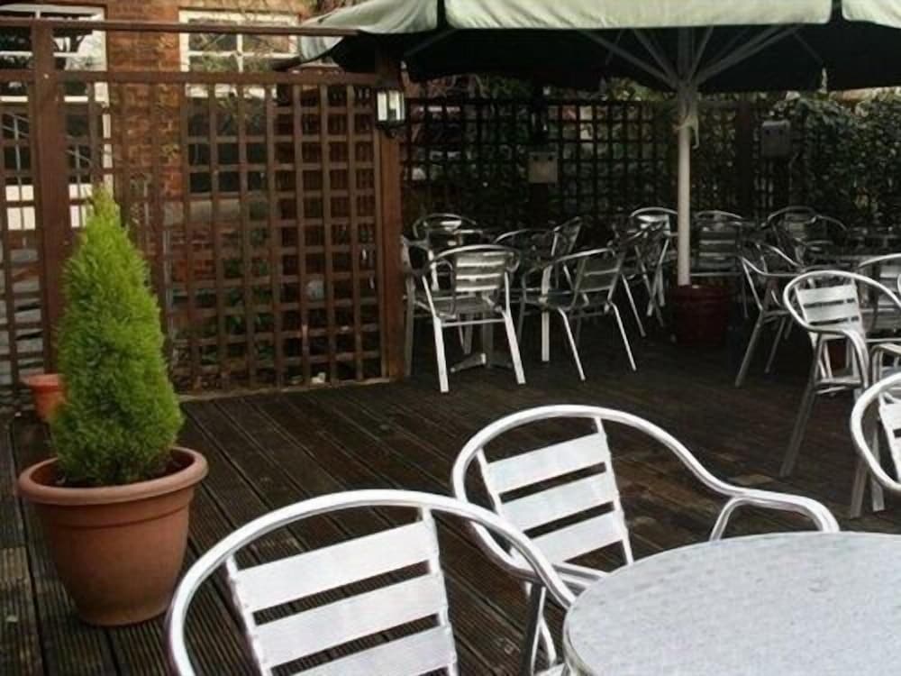 Dukeries Lodge Hotel