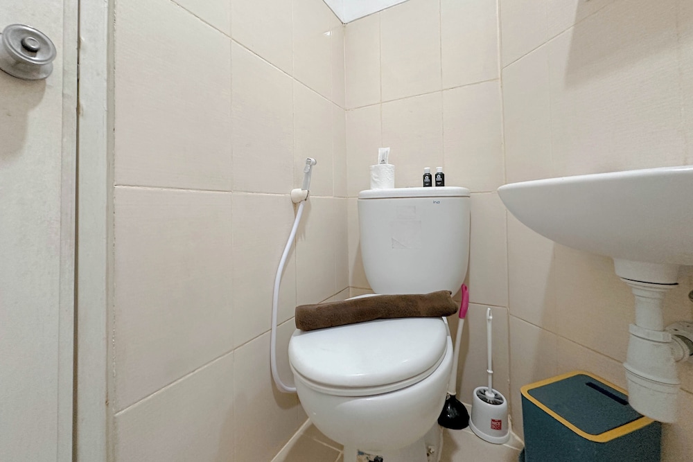 Homey 1BR without Living Room Pavilion Permata Apartment