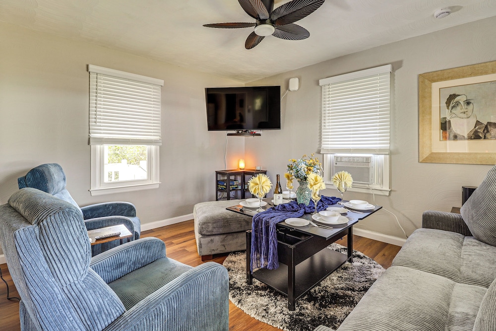 3 Mi to Dtwn & Flood Museum: 'cozy Q Cottage'