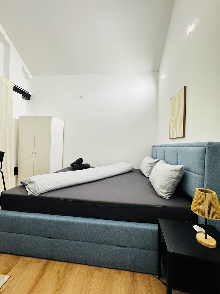 Comfortable Budget Room near Liesing