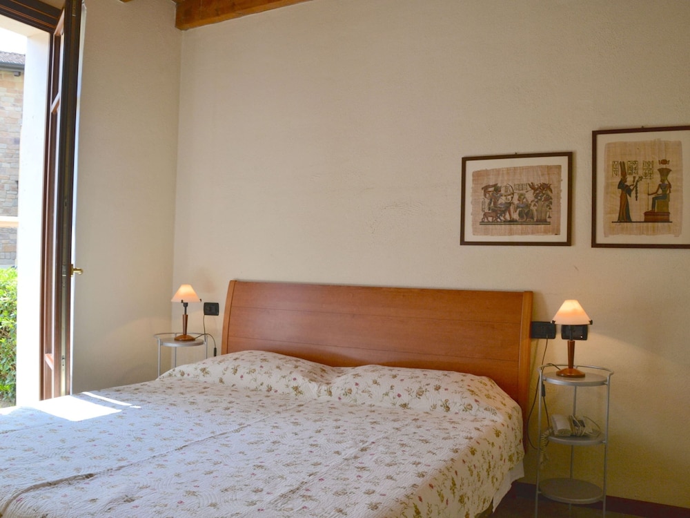 Nice Apartment on Ground Floor near Peschiera view 3