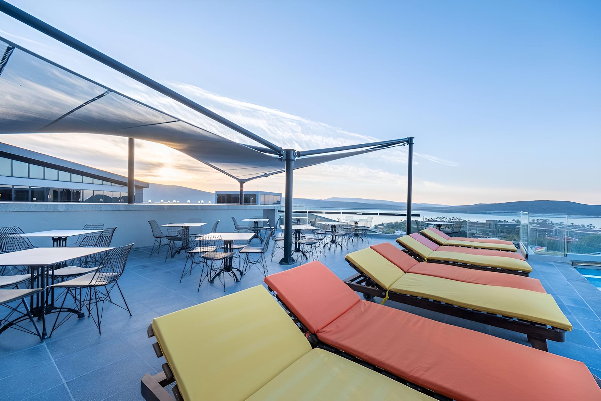 The S, Ascend Hotel Collection