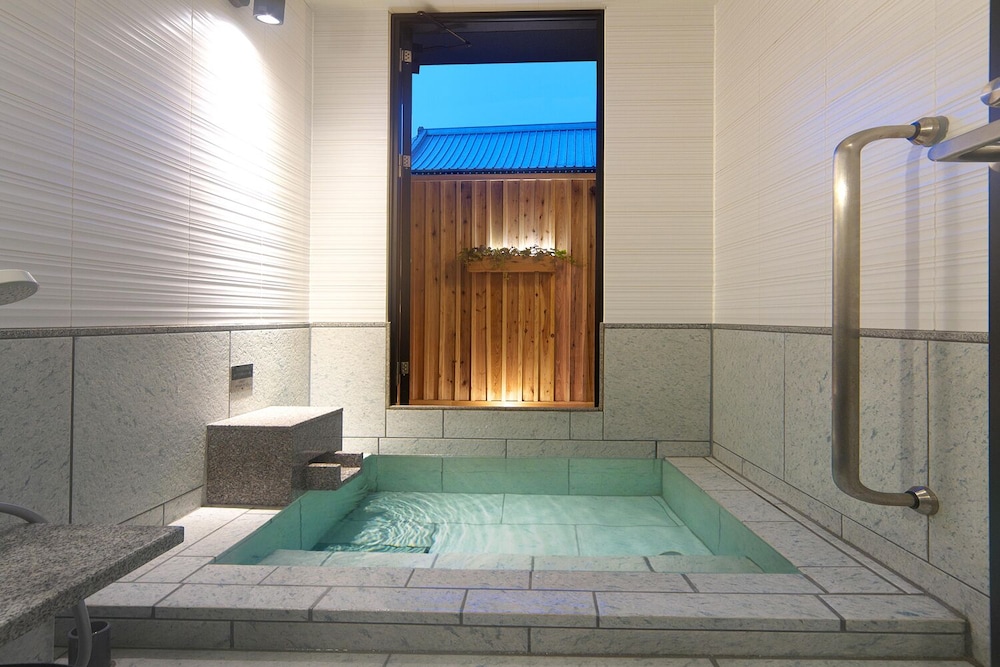 Kusatsu Hotel