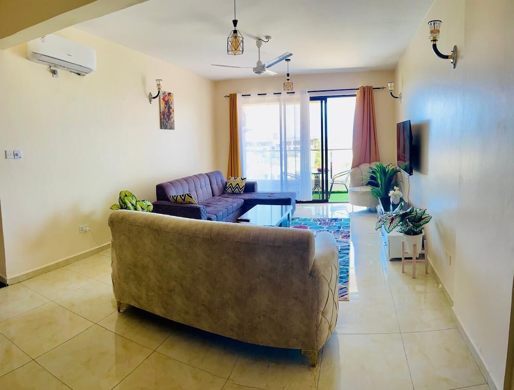 Third Avenue Beach Apartments