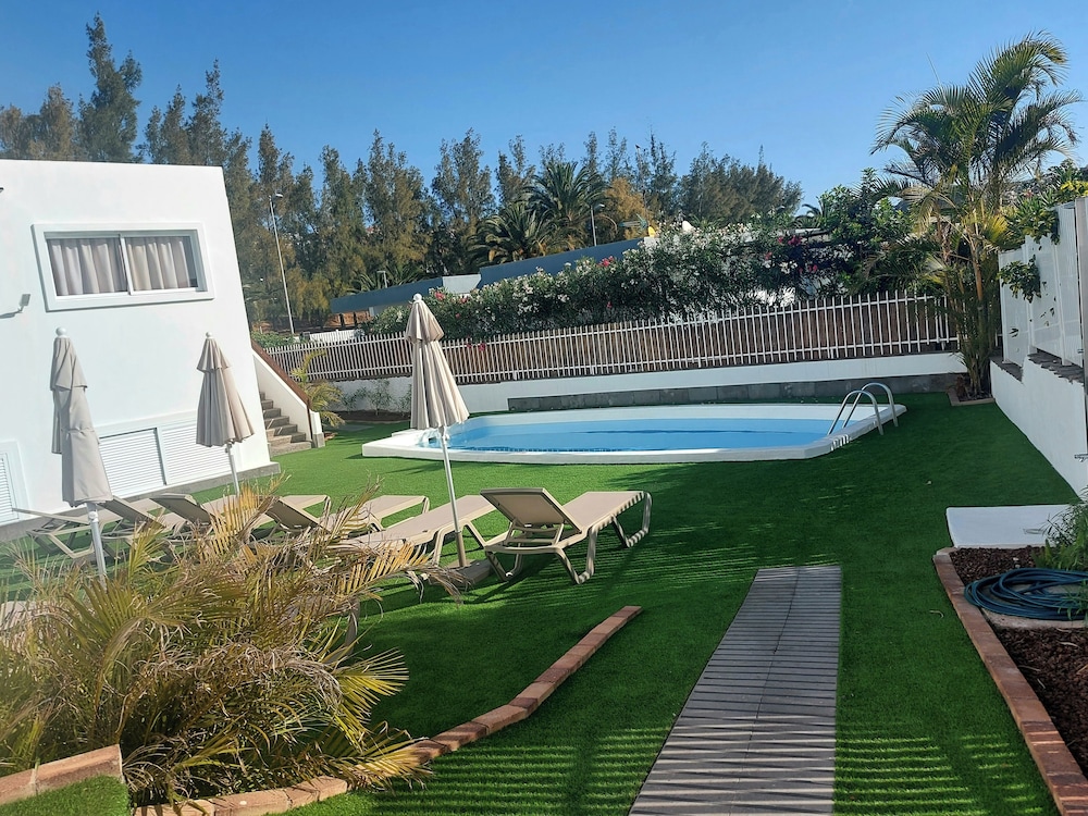 New Miami Playa Apartaments view 2