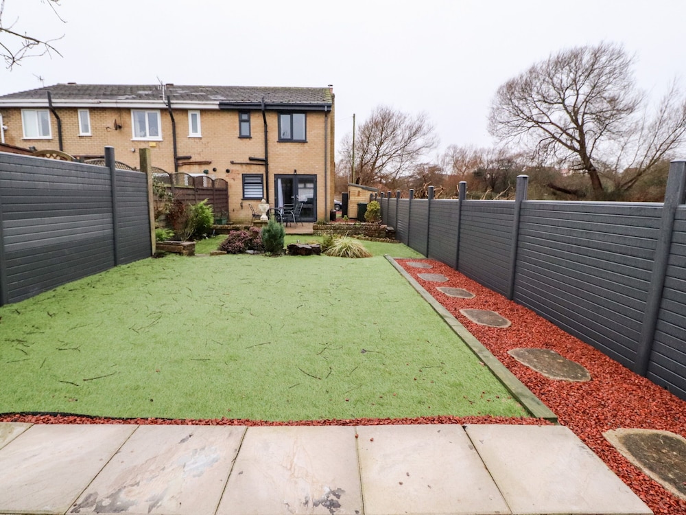 3 Thrimby Court
