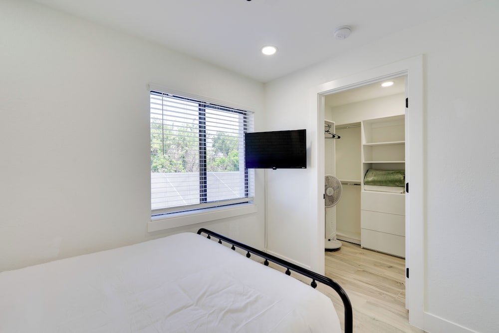 7 Mi Fort Myers Beach: Luxe 'mai Tai Villa'