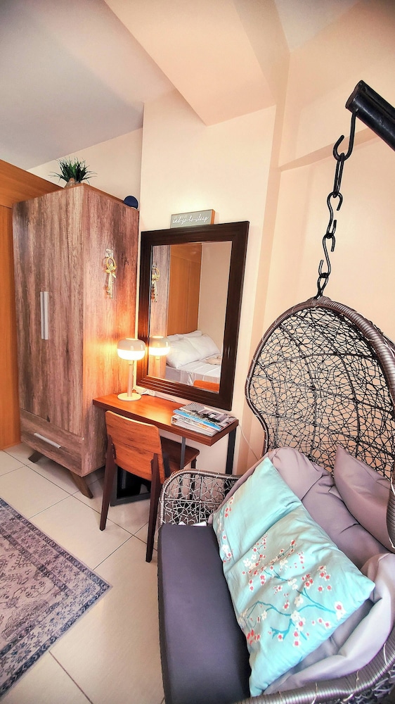 Urban Retreat at Shell Residences With Netflix 300mbps Wifi