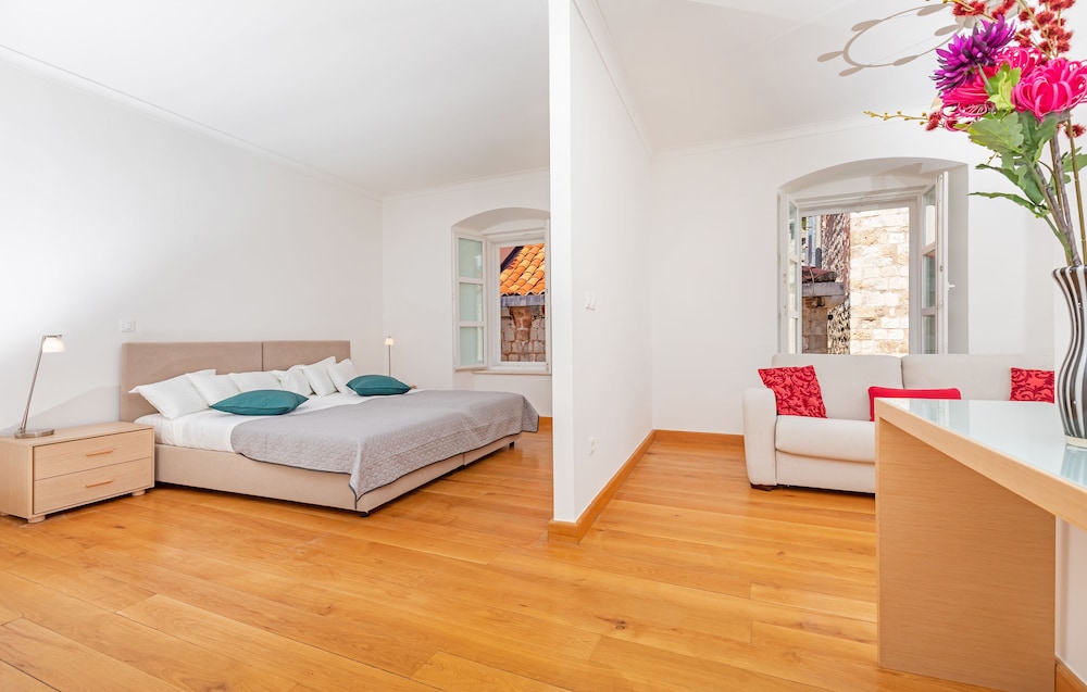 Apartments Feri