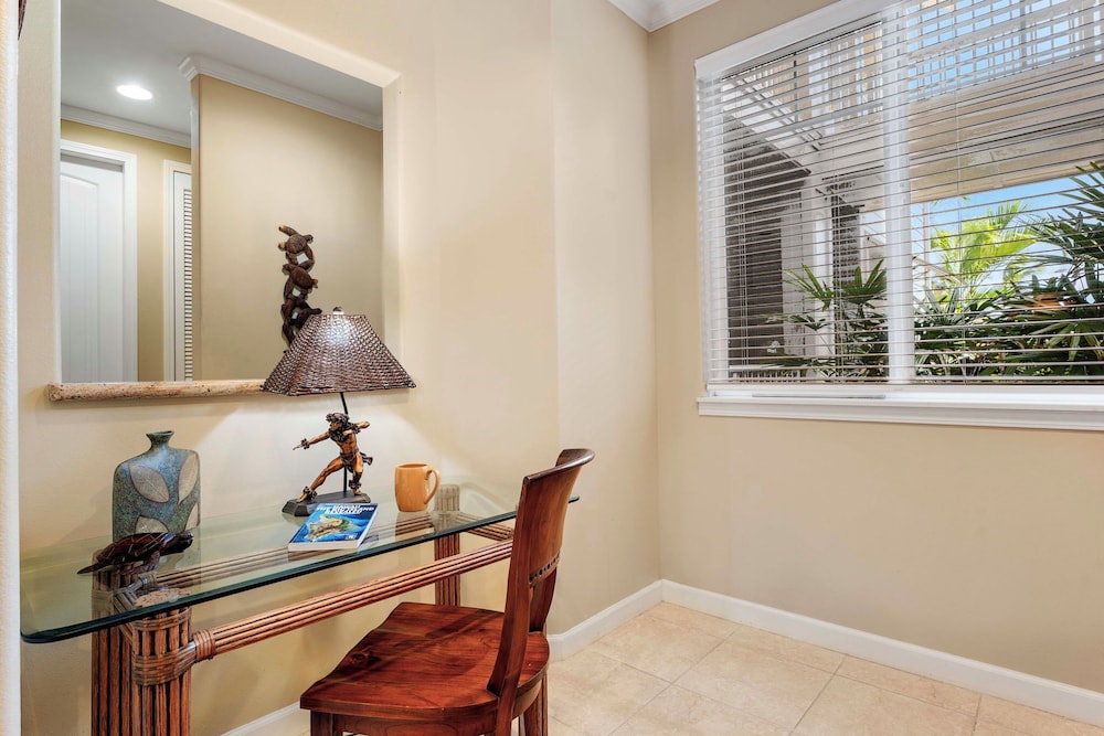 Golf View Villa - Concierge, Pools, Walk to Beach, Shops & Restaurants - Vrkcv