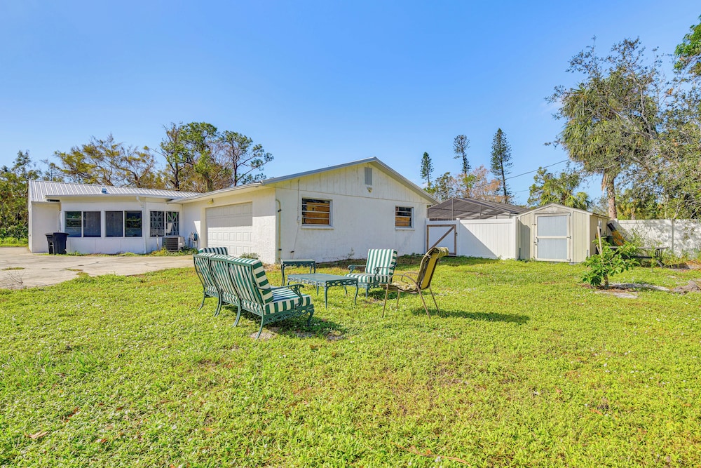 6 Mi to Beaches: Modern Bradenton Getaway!