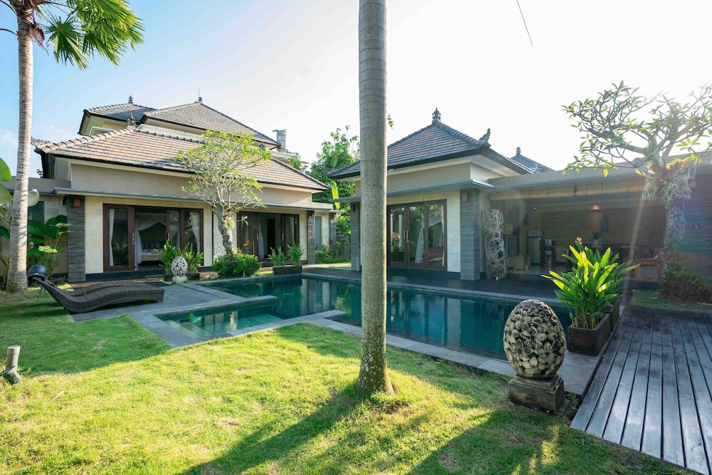 Widi Agung Villa