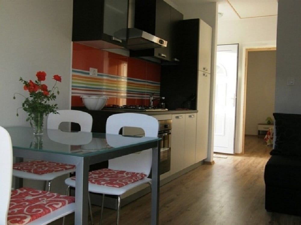 Ljubi - 20 m From Beach - A2 Crveni view 2