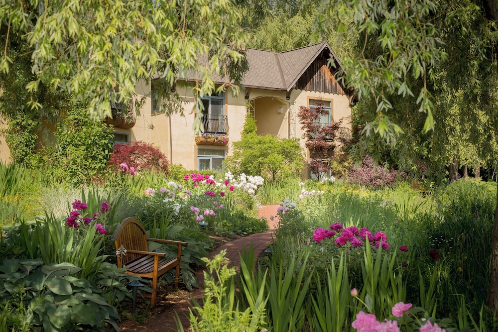 Mirbeau Inn and Spa