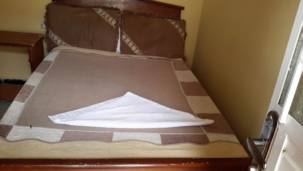 Liya Guest House