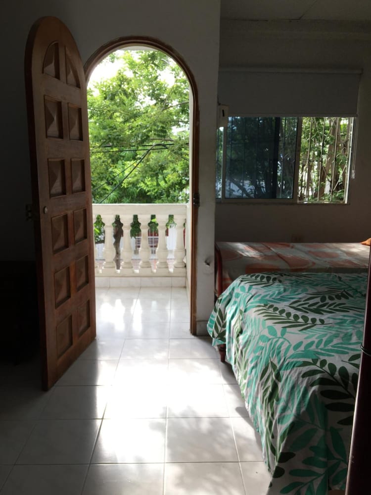 Taminaka Hostel