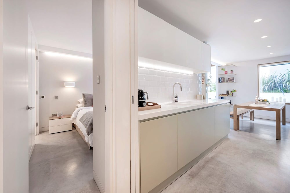 The Portobello Star - by Out of Office Lifestyle