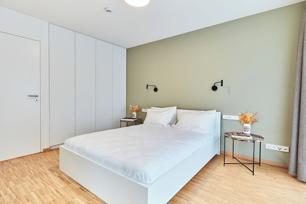 Résidence du Lys - Perrin Apartments