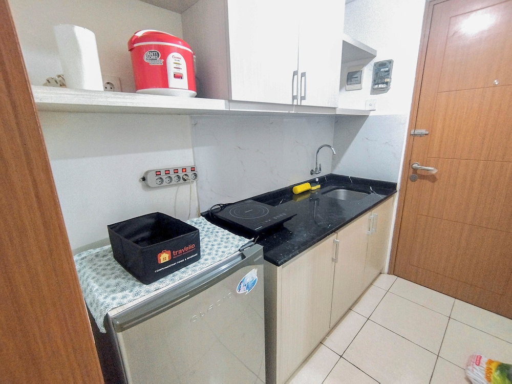 Minimalist 1Br Without Living Room At Pavilion Permata Apartment