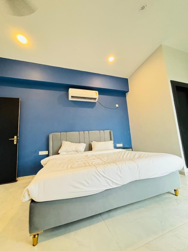 Hotel Sanwariya Family & Restaurant