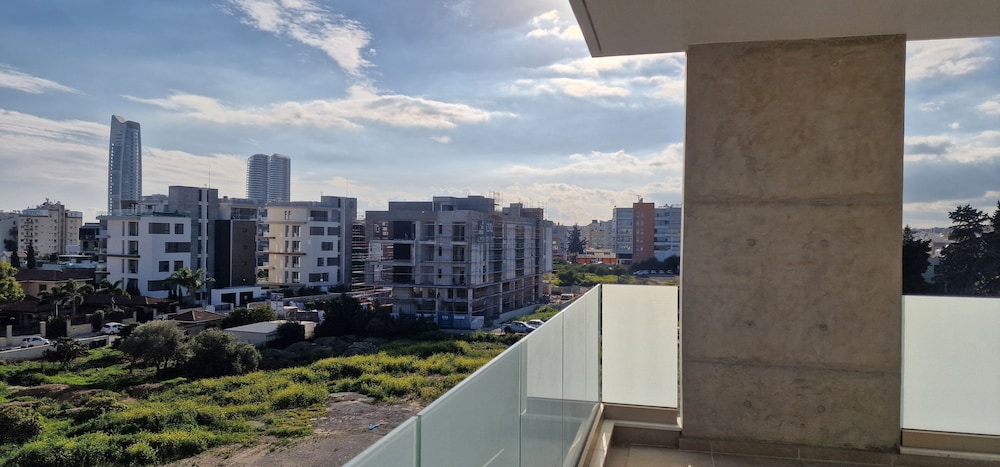 Mulberry Court Premium Apartments