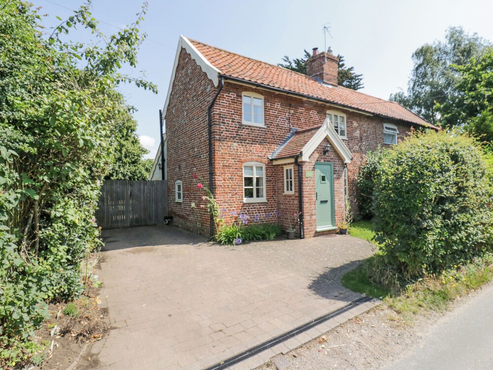 Shoemakers Cottage, Friston