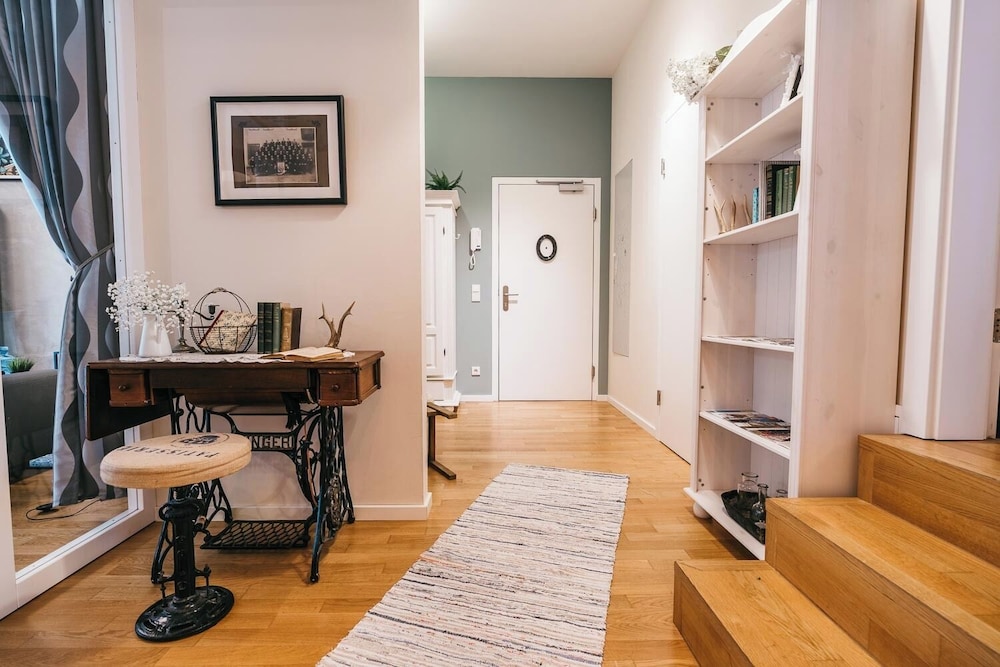 YoHome - Luxury Downtown Apartment