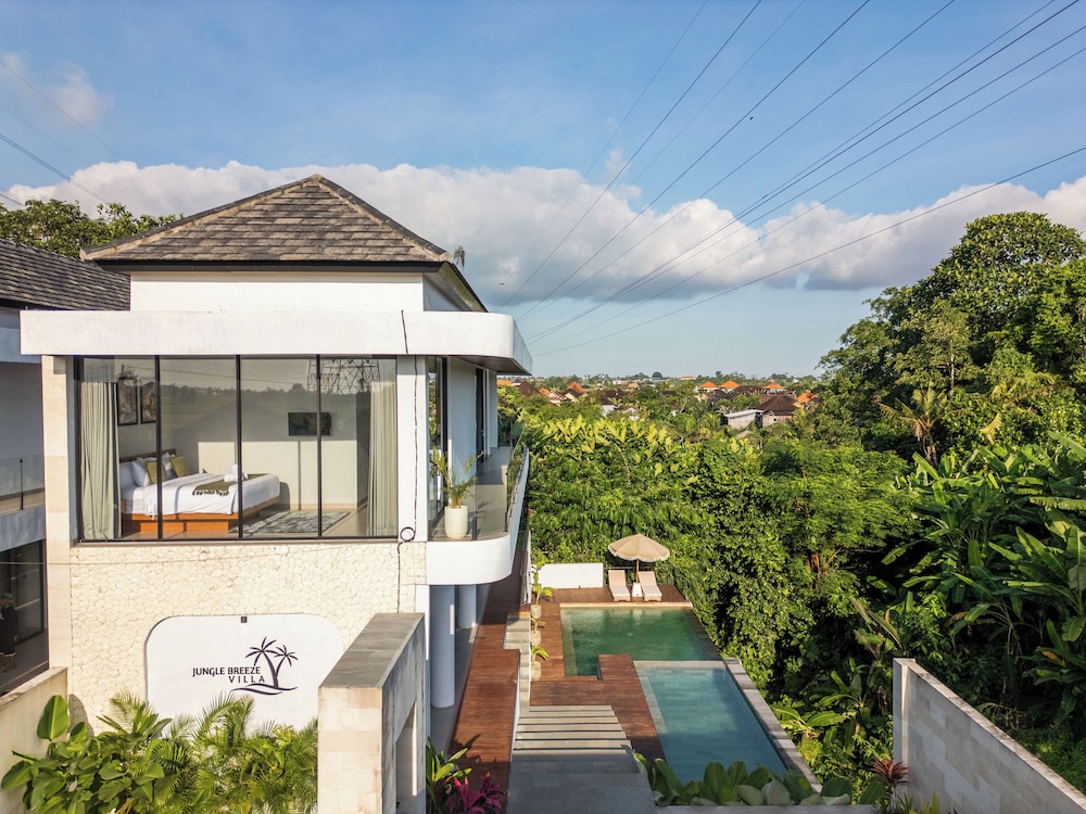 Jungle Breeze Villa by Betterplace