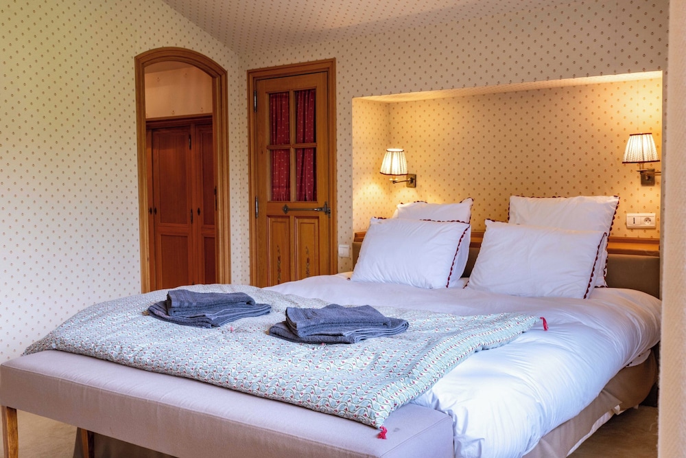 Apt Elegant With Balcony 9p/4br - Megeve Center