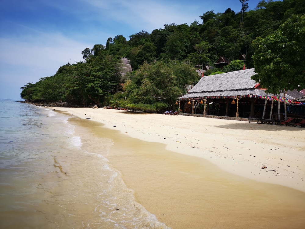 Phi Phi Relax Beach Resort