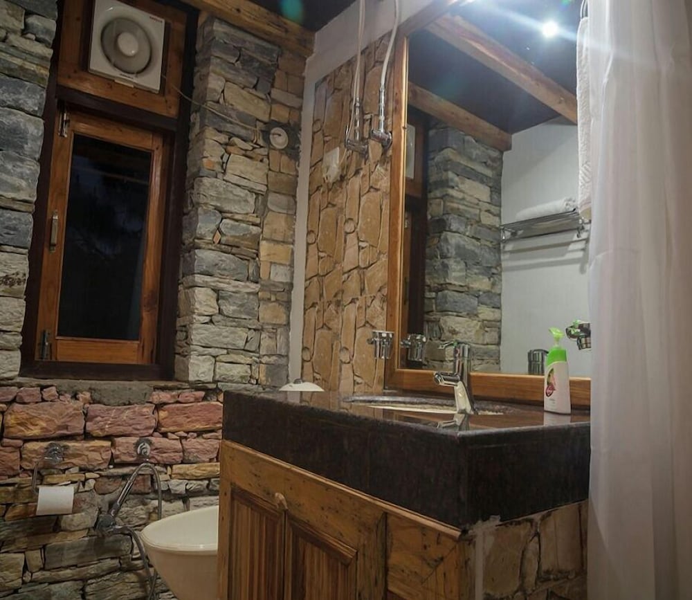 Kosi Valley Retreat