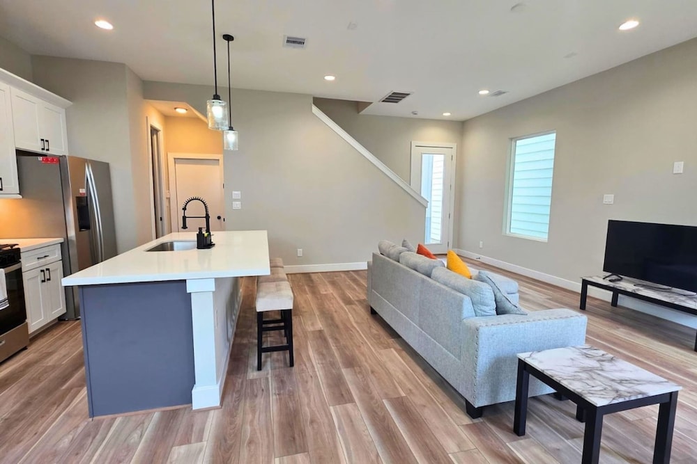 Comfy 3BR Mins to TMC NRG