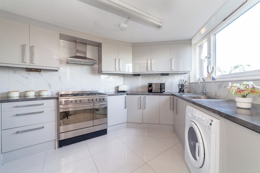 4 Bed Flat near King’s Road